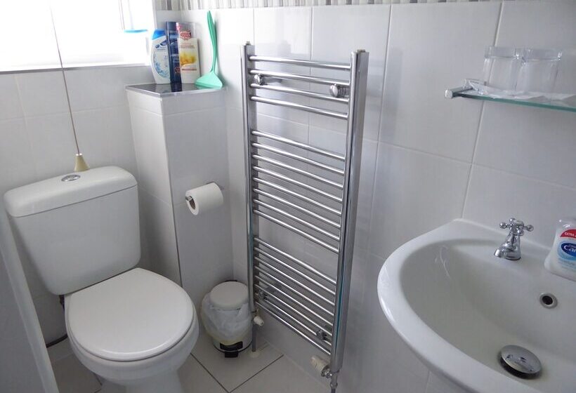 Bed and Breakfast Mayfields Guest House