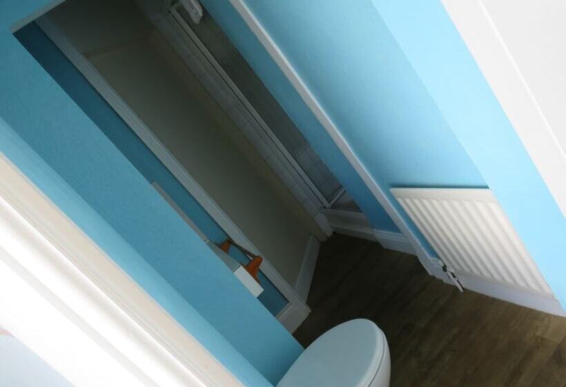 צימר The Queens Arms Hotel Acomb