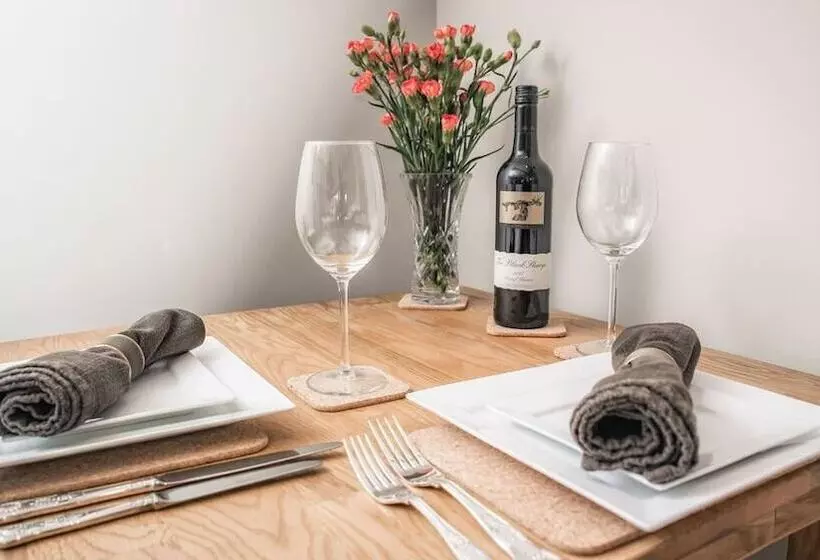 Aamiaismajoitus (B&B) Village Farm Cottages