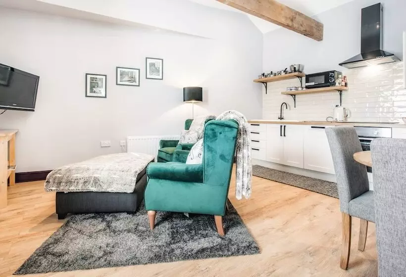 Aamiaismajoitus (B&B) Village Farm Cottages