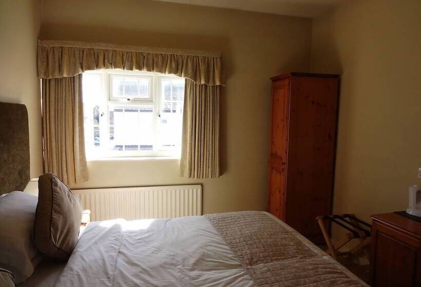 فندق فئة نجمة واحدة The Nags Head