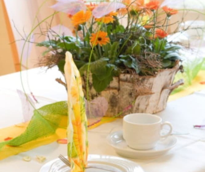 בית מלון כפרי Zum Hirsch