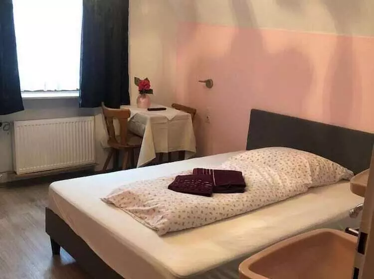ホテル Zur Stadt Wolfhagen
