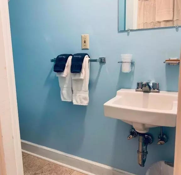 ユースホステル Seaside Inn