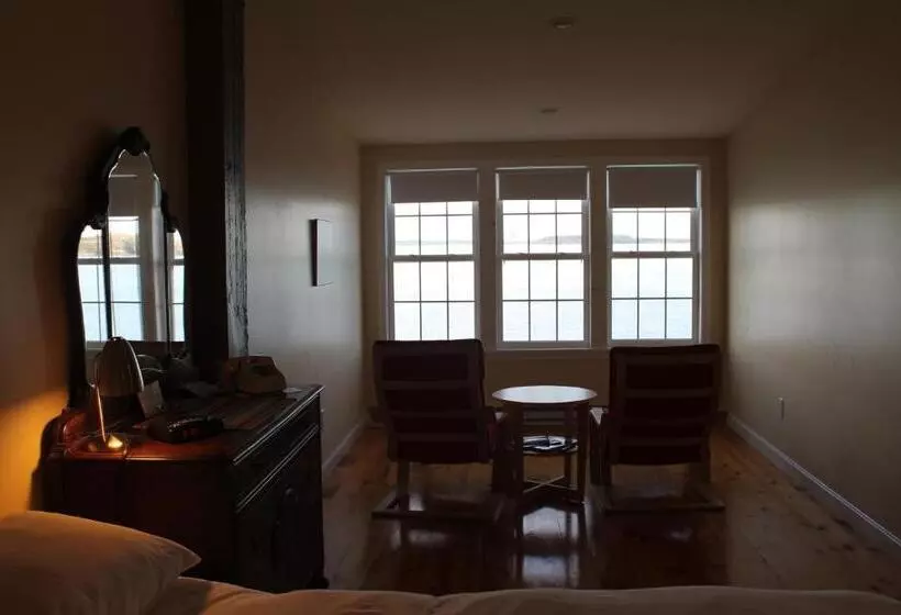 Retkeilymaja The Inn On The Wharf