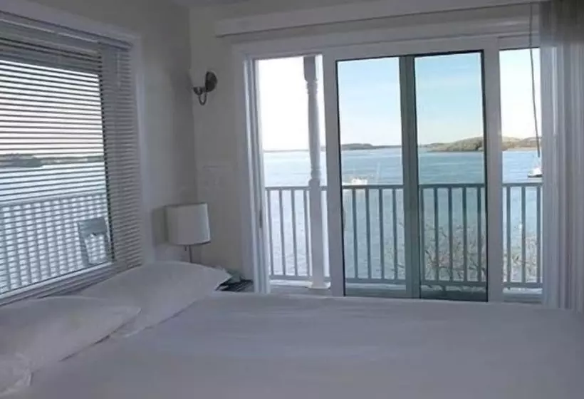 Retkeilymaja The Inn On The Wharf