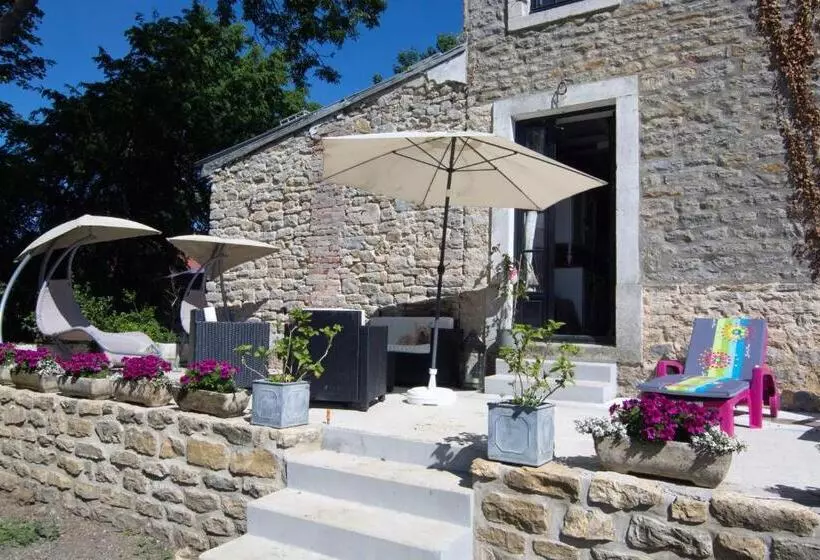 Aamiaismajoitus (B&B) De La Maison Aux Ateliers