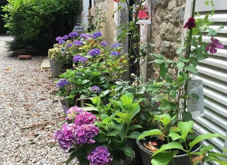 Aamiaismajoitus (B&B) De La Maison Aux Ateliers