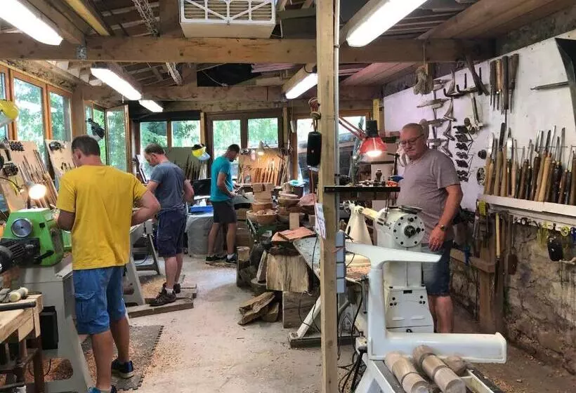 Aamiaismajoitus (B&B) De La Maison Aux Ateliers