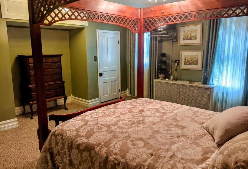 Bed and Breakfast Lizard Creek Inn