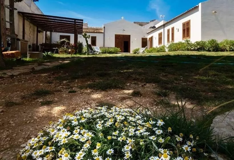 Aamiaismajoitus (B&B) Stagnone Area Zero