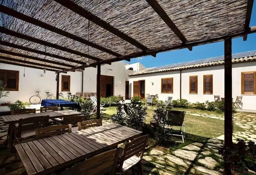 Aamiaismajoitus (B&B) Stagnone Area Zero