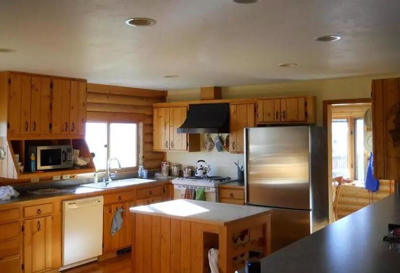 Fish Creek House Bed & Breakfast