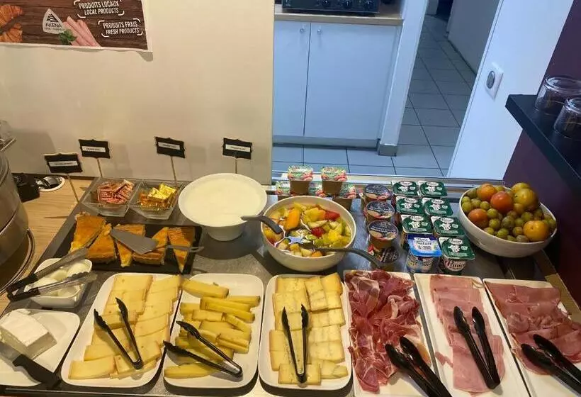 Hotelli Hôtel Akena Besançon