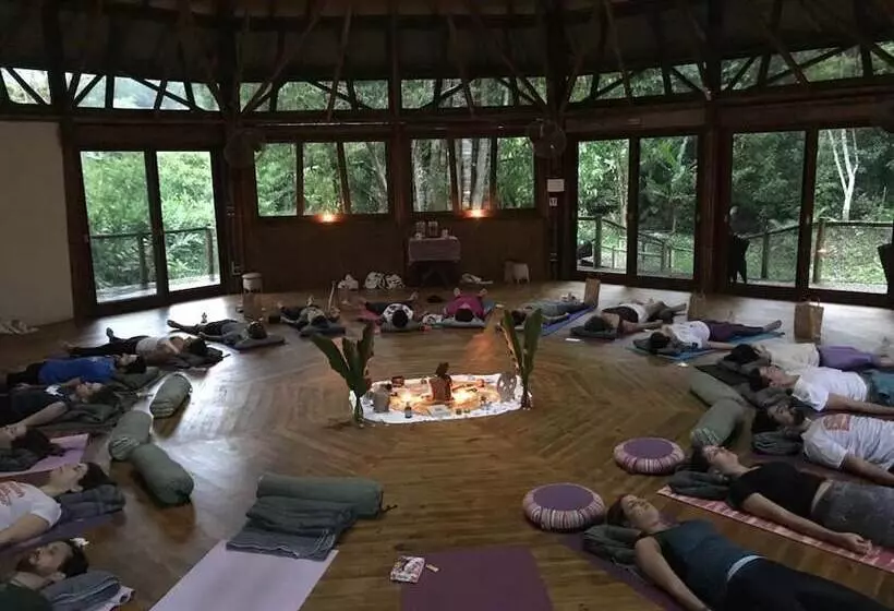 Hotelli Banana Bamboo Ecolodge