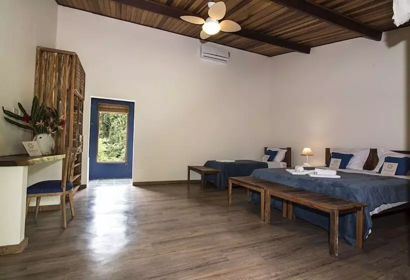 Hotelli Banana Bamboo Ecolodge