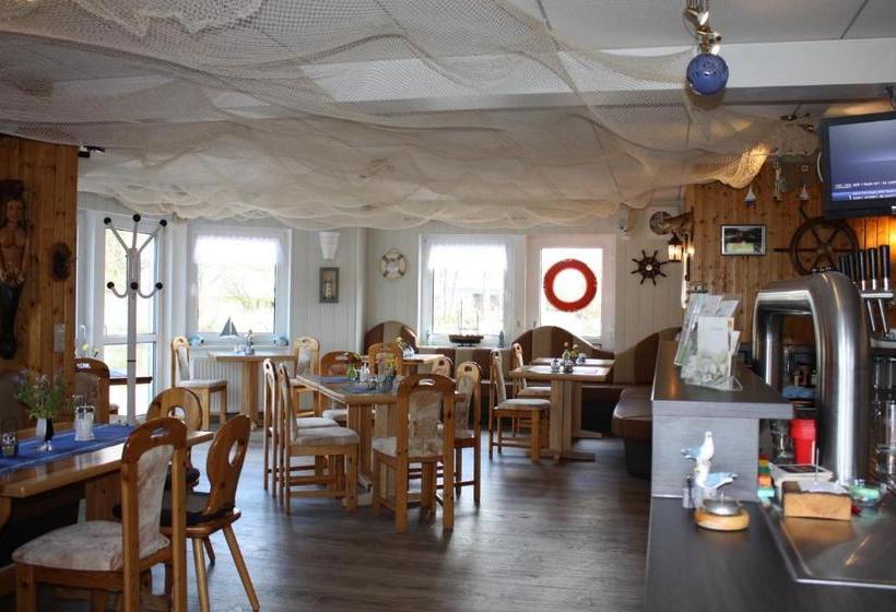 ホテル Lenzer Hafen