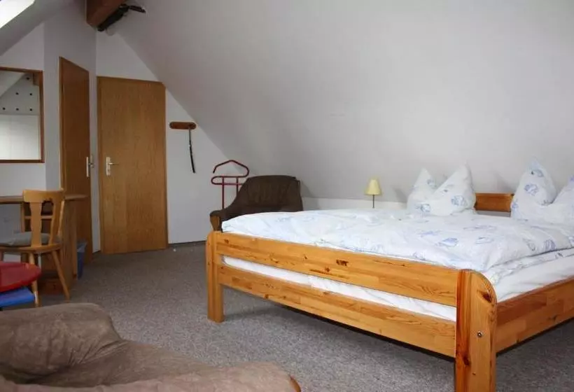 Hotelli Lenzer Hafen