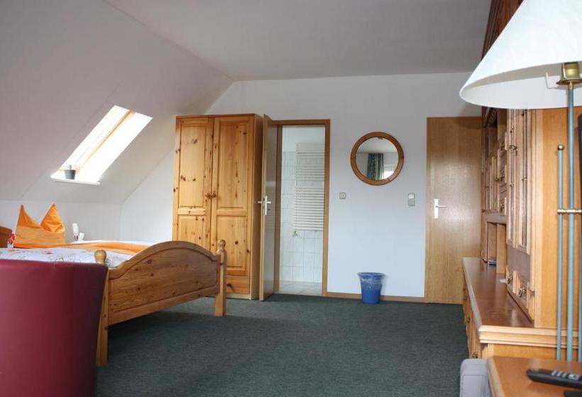 ホテル Lenzer Hafen