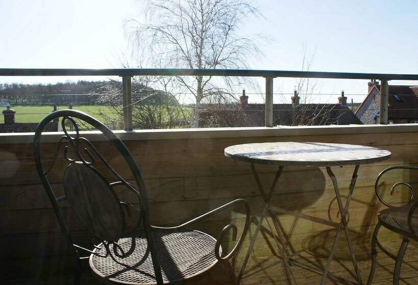 Отель The Red Lion At Stiffkey