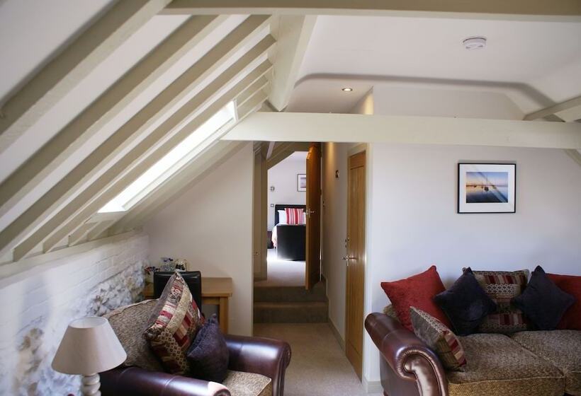 Отель The Red Lion At Stiffkey