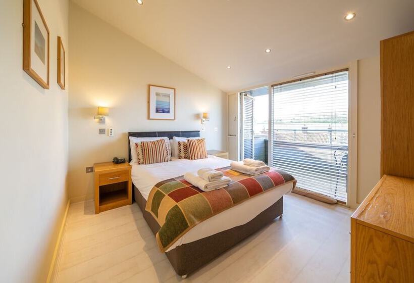 Отель The Red Lion At Stiffkey