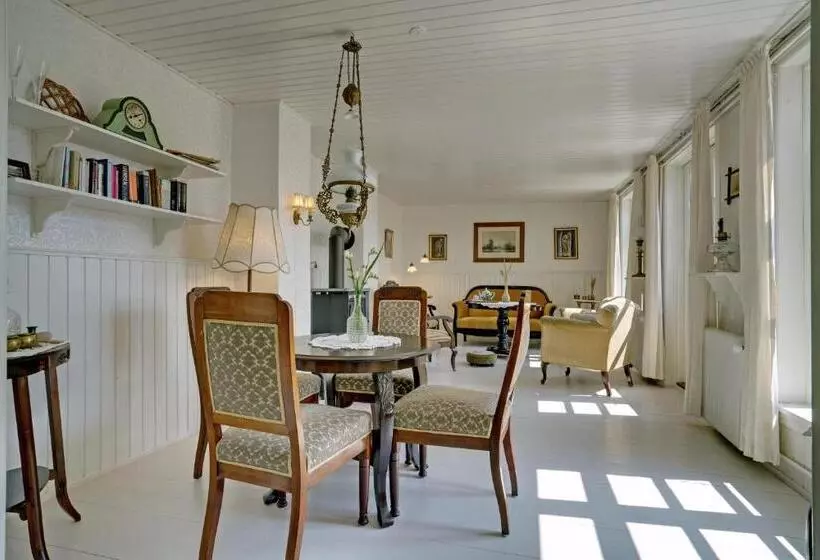 ペンション Klitgaarden Henne Strand