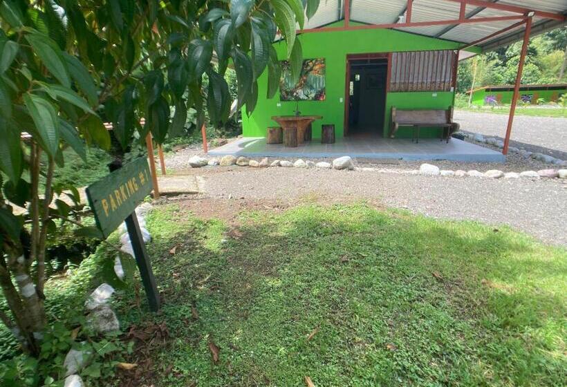 פנסיון Yejos Jungle Lodge