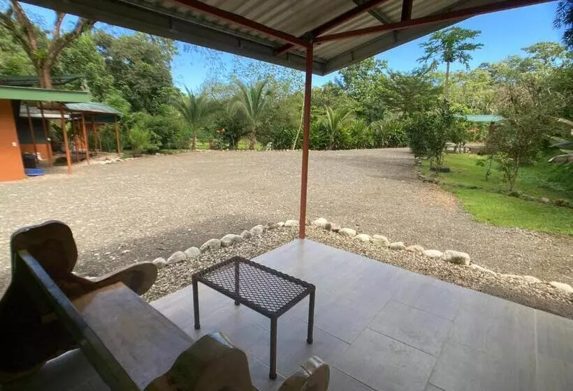 پانسیون Yejos Jungle Lodge