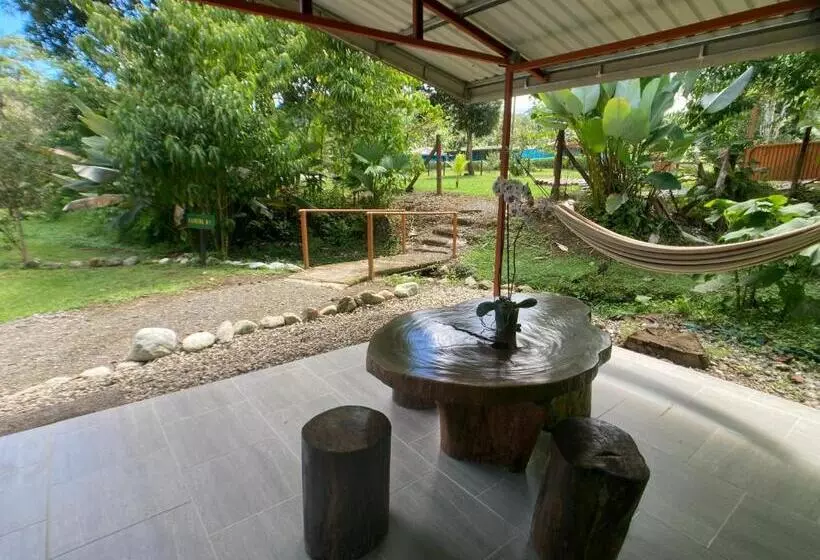 پانسیون Yejos Jungle Lodge