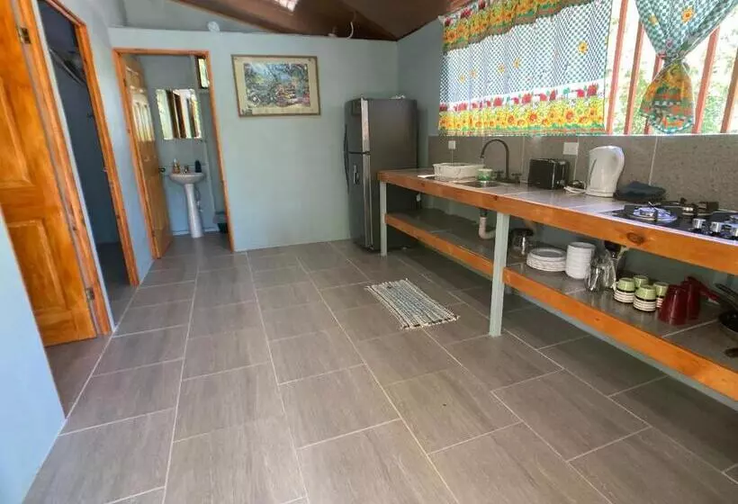 پانسیون Yejos Jungle Lodge