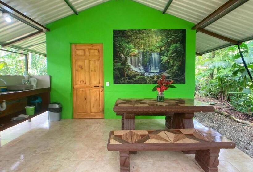 פנסיון Yejos Jungle Lodge