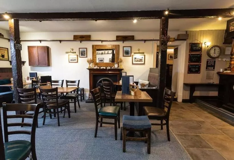 Retkeilymaja The Wheatsheaf Inn