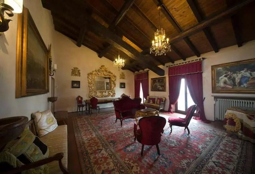 ベッドアンドブレックファースト Castello Di Vigoleno