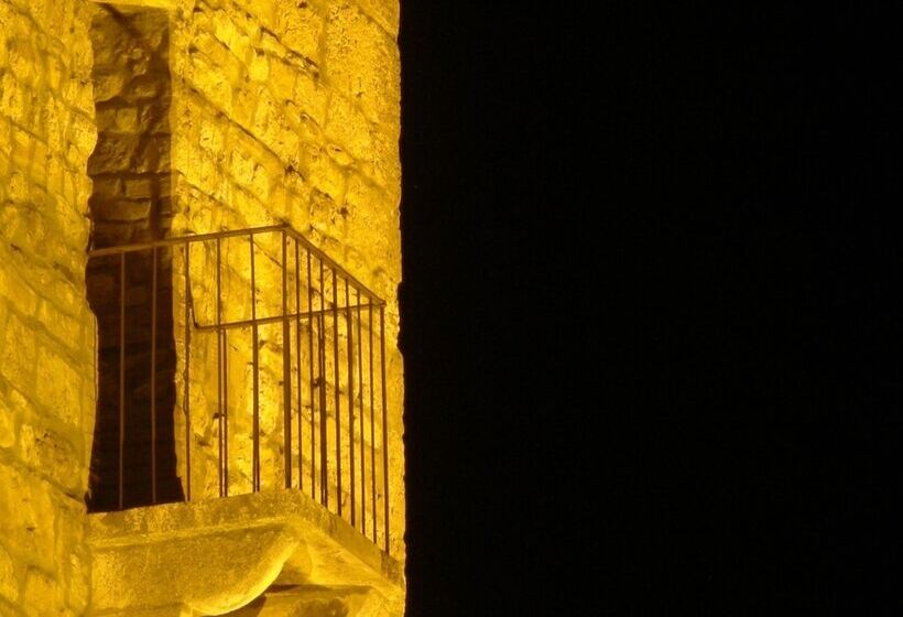 ベッドアンドブレックファースト Castello Di Vigoleno