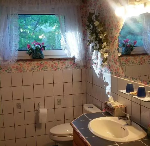 Aamiaismajoitus (B&B) Chalet Rosemarie