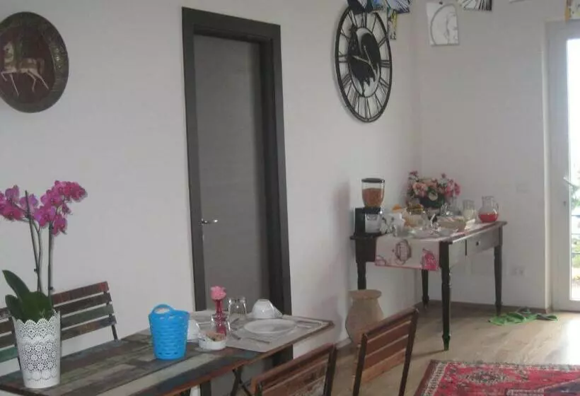 Aamiaismajoitus (B&B) Corte Del Gallo