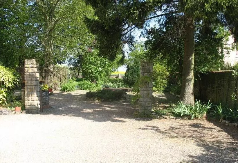 Aamiaismajoitus (B&B) Les Jardins De La Grange