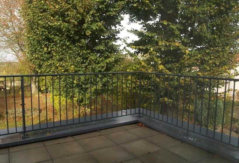 مبيت وإفطار Les Jardins De La Grange