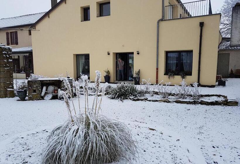 مبيت وإفطار Les Jardins De La Grange