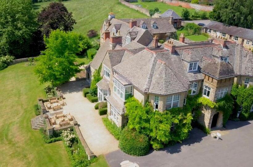 민박 Middle Aston House