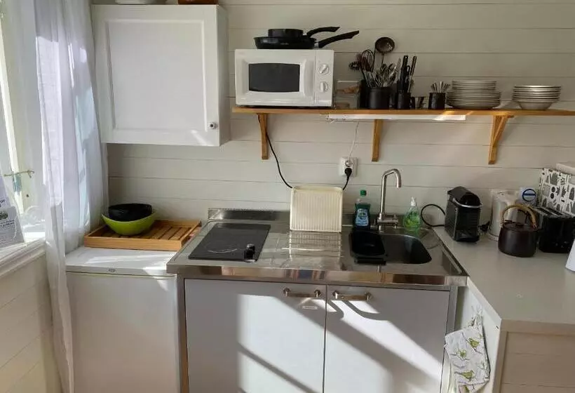 Aamiaismajoitus (B&B) Stf Kungsgården Långvind