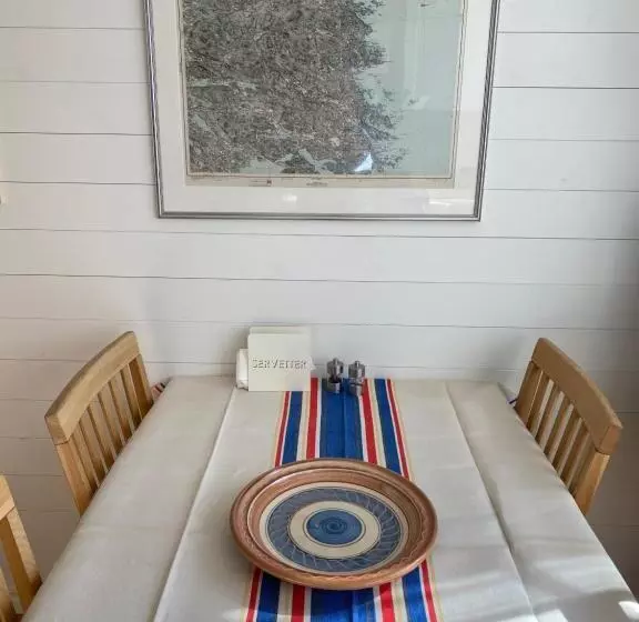 Aamiaismajoitus (B&B) Stf Kungsgården Långvind