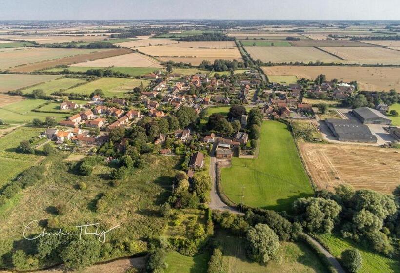 צימר The Annex At Church View Barn