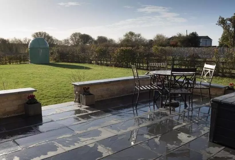 Aamiaismajoitus (B&B) The Annex At Church View Barn