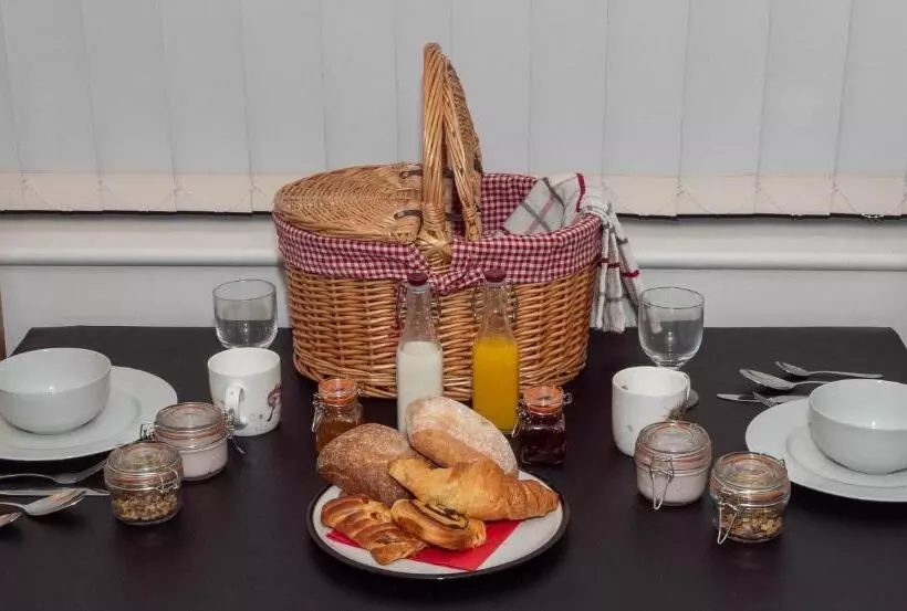 Aamiaismajoitus (B&B) The Annex At Church View Barn