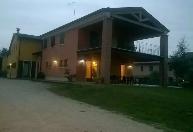 Hotelli Agritur Le Sigalette