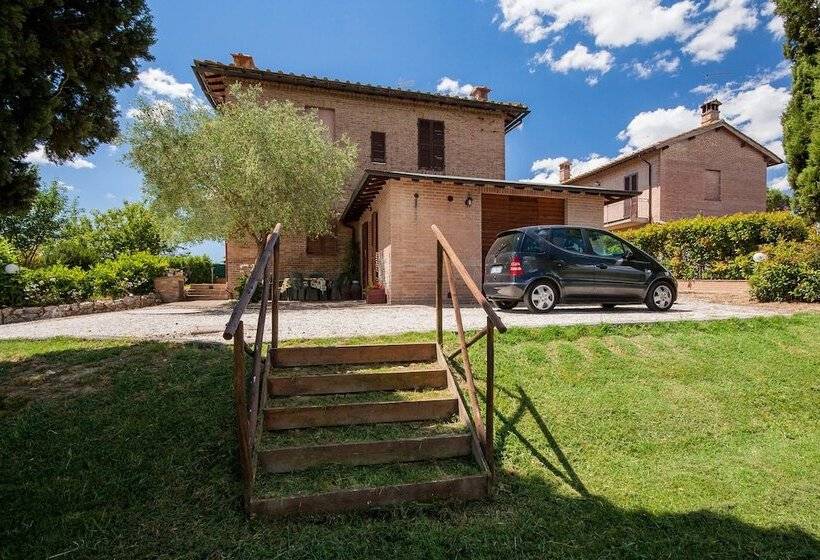 בית מלון כפרי Agriturismo Podere Camollia