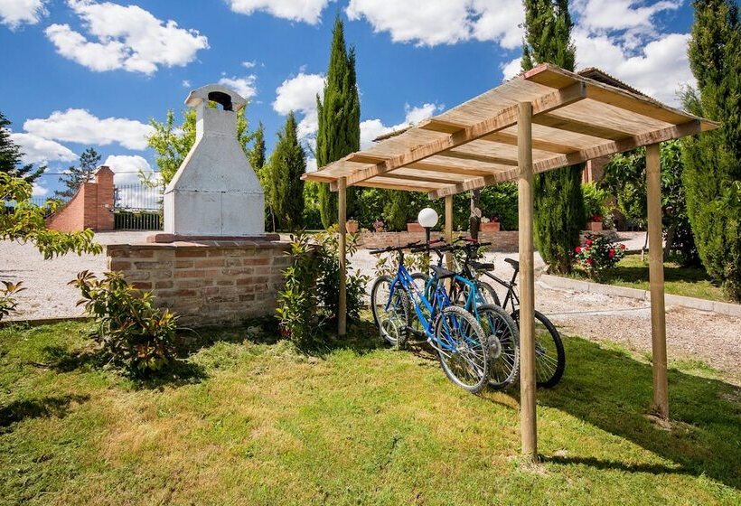 בית מלון כפרי Agriturismo Podere Camollia