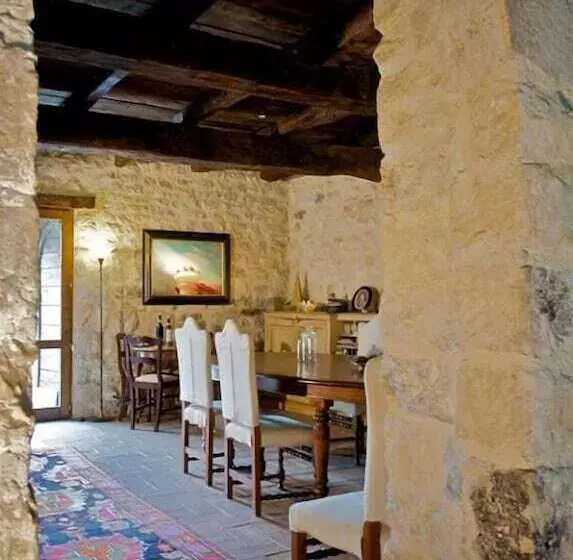 Hotelli Borgo La Torre